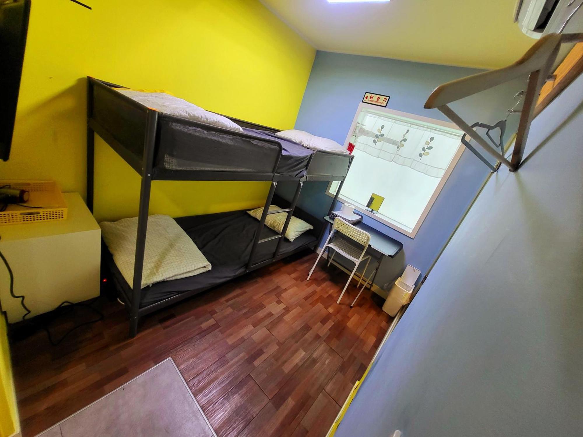 סיאול 24 Guesthouse Sinchon Avenue מראה חיצוני תמונה