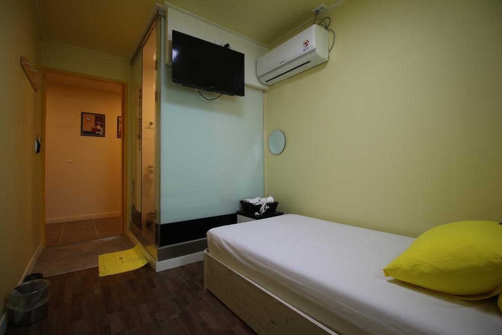 סיאול 24 Guesthouse Sinchon Avenue מראה חיצוני תמונה